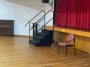 Stage stairs